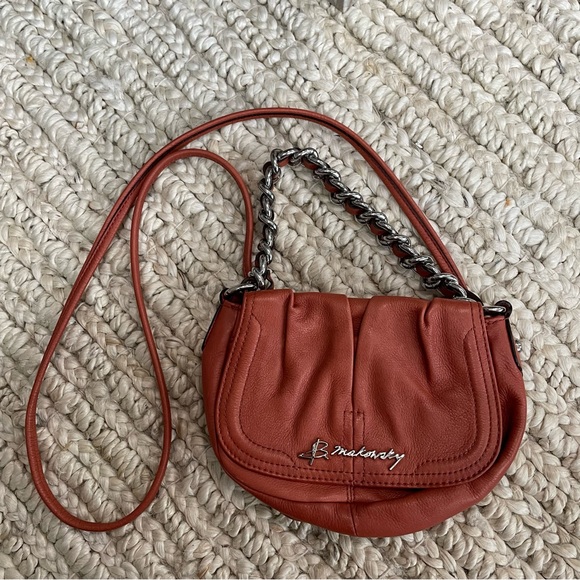 B Makowsky Crossbody Bag burnt orange flap - Picture 1 of 11